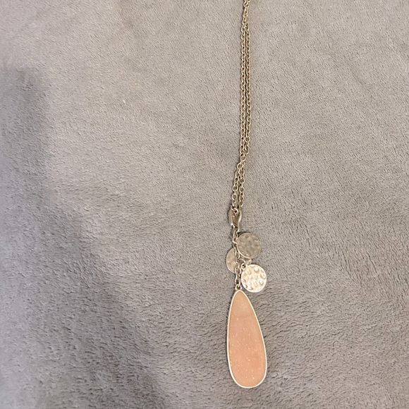 thirty-one Jewelry - 5/$35 Thirty One Inspiration Necklace (gold tone)